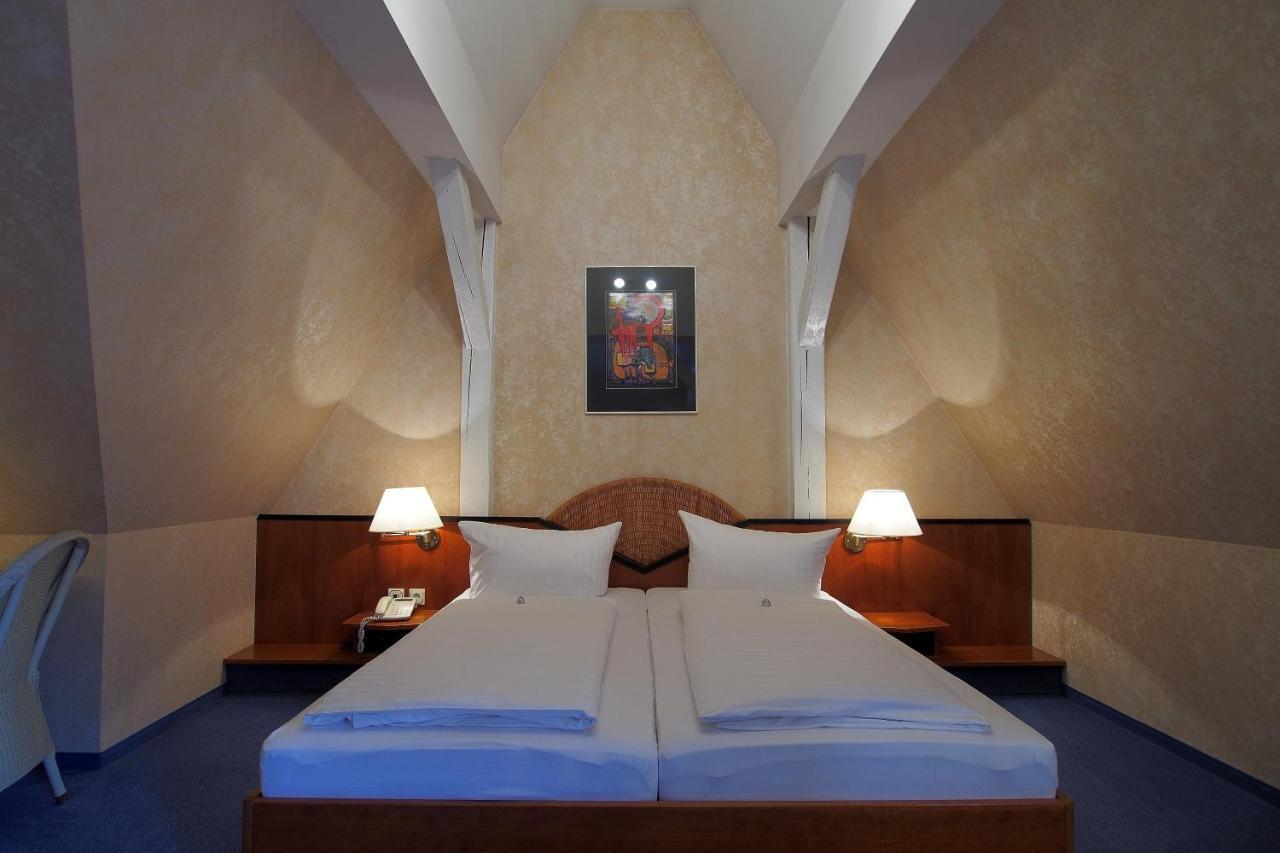 Hotel Schlossvilla Derenburg Oda fotoğraf